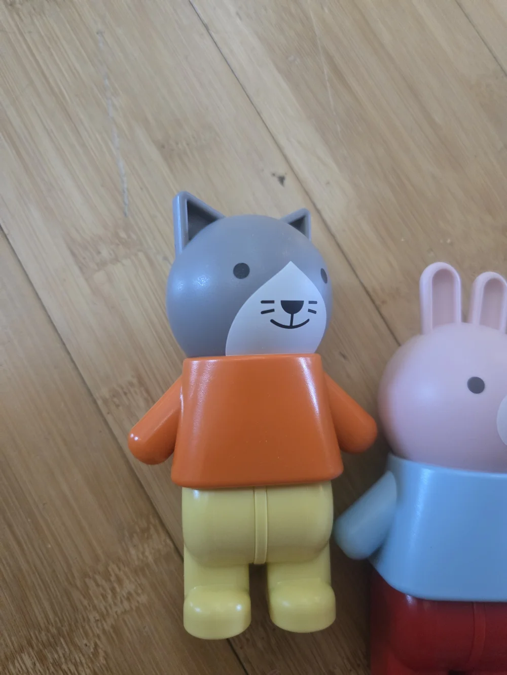IKEA set Of 2 Dollhouse Animal Figures Pink Bunny Rabbit Gray Cat Figures Toys